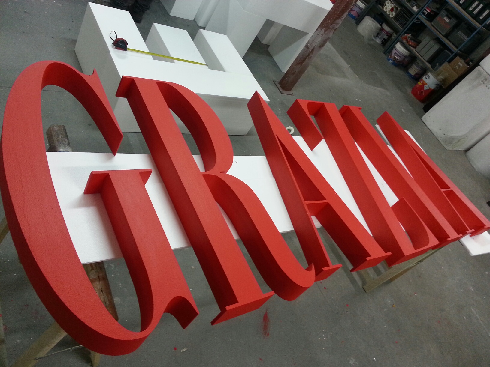 LOGOTIPO CORPÓREO GRAZIA