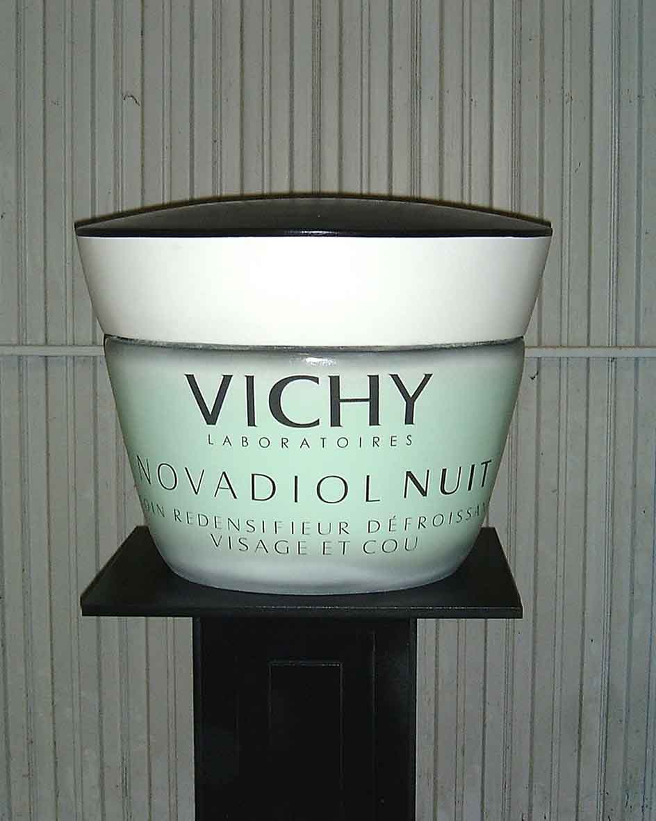 FICTICIO TARRO DE CREMA VICHY